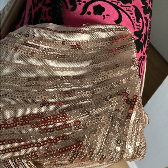 MISS ORD Rose and Cream Sequin Patterned Dress L - Picture 9 of 16